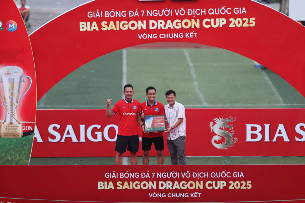 HLV xuất sắc: HLV Bùi Văn Thắng (Thiên Khôi FC)