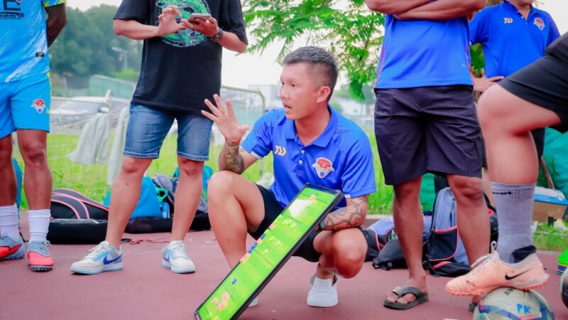 HLV Ông Tùng Cóc: Phúc Khang FC sẽ chứng minh thất bại trước Nghiêm Phạm Holdings chỉ là tai nạn