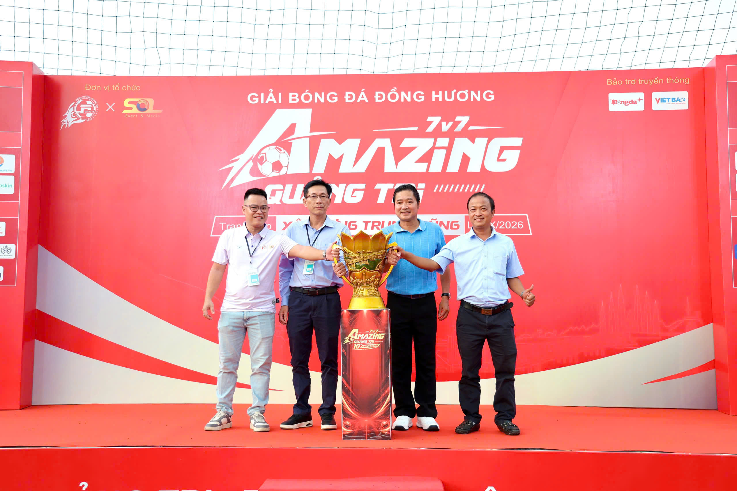 HUYỀN THOẠI HỒNG SƠN BẤT NGỜ XUẤT HIỆN TẠI GIẢI BÓNG ĐÁ ĐỒNG HƯƠNG QUẢNG TRỊ
